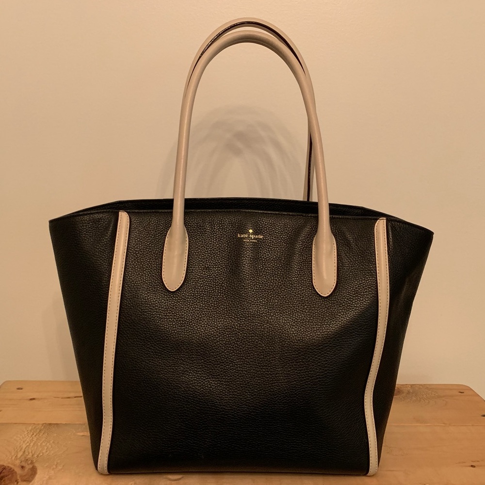 Kate Spade navy and cream tote